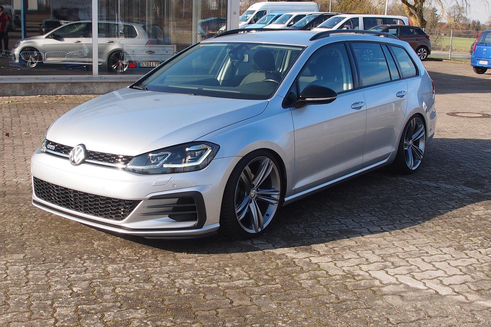 Volkswagen Golf VII Variant GTD/Massage/19 Zoll/LED/AHK/ACC