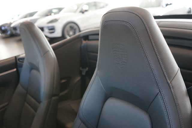 Porsche 992.2 Carrera Cabriolet | Sportabgasanlage | 21"