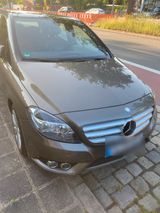 Mercedes-Benz Mercedes Benz B Klasse - aus 2012: Klasse Mercedes