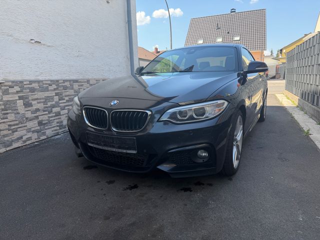 BMW 220