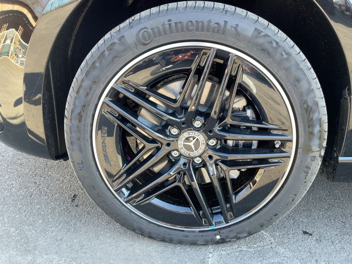 Fahrzeugabbildung Mercedes-Benz V 300 d 4M lang AMG/Night/Facelift/Pano/360°/AHK
