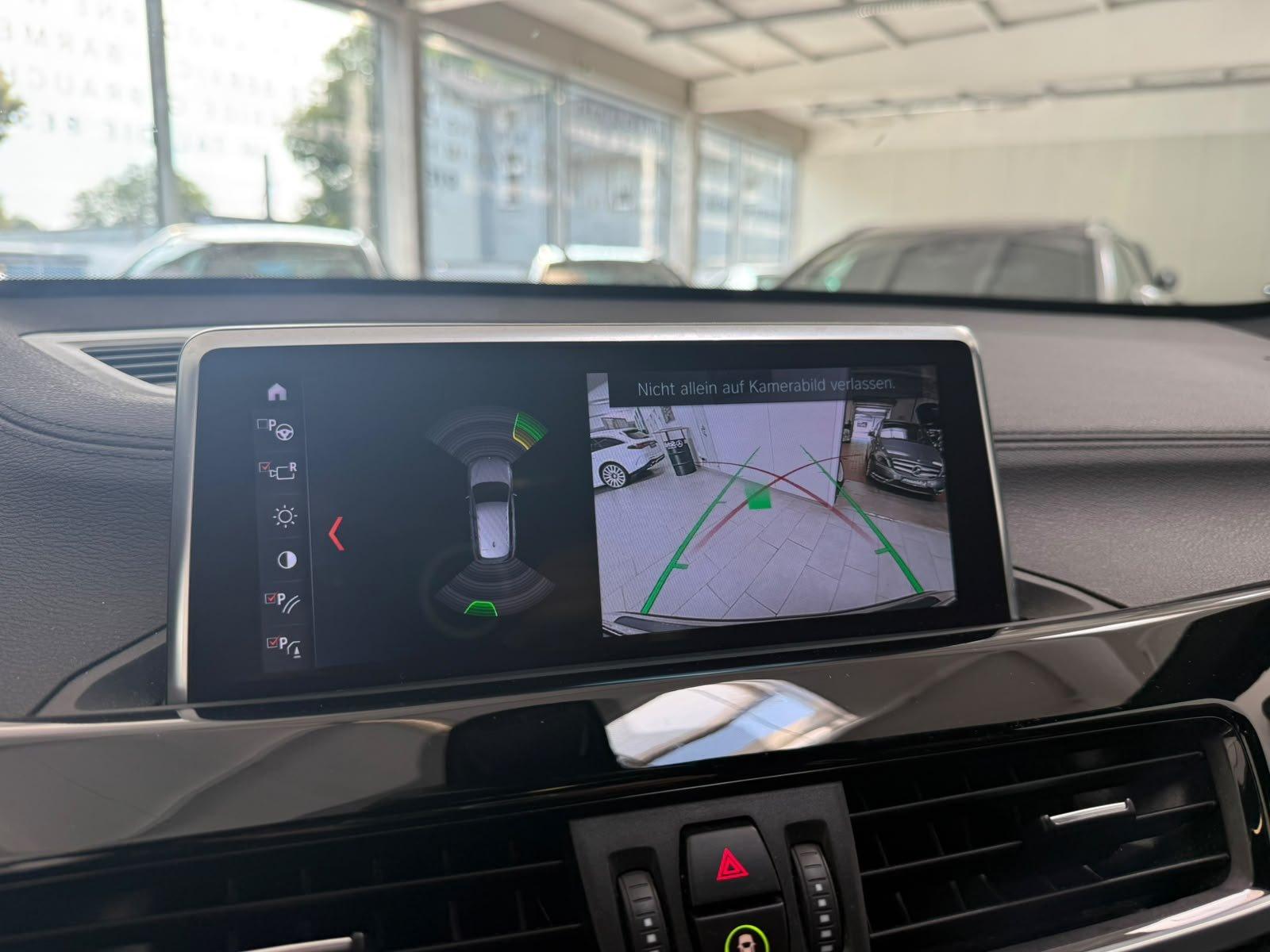 BMW X1 sDrive20i Sport Line AHK+KAMERA+ACC+PDC+NAVI, миниатюра 16
