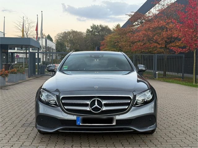 Mercedes-Benz Mercedes Benz E Klasse 200 pano,Head up,na...