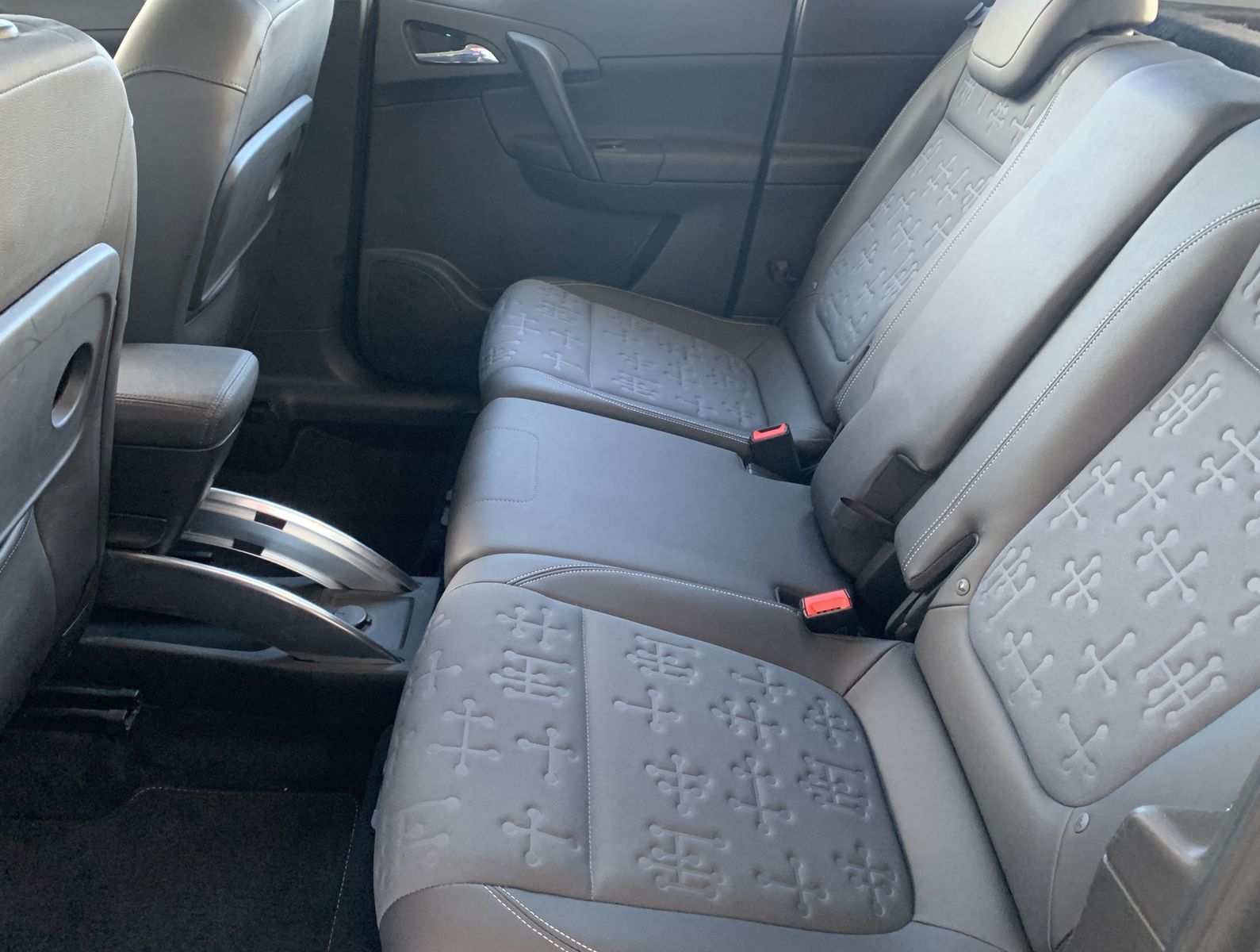 Fahrzeugabbildung Opel Meriva 1.4*Innovation*Pano*Temp*SHZ*LHZ*Navi*