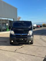 Opel Vivaro Kasten 9 Sitzer / Sitzheizung / Klima - Opel Vivaro mit Diesel-Antrieb: Kleinbus, mit Klimaanlage, Sitzer 9