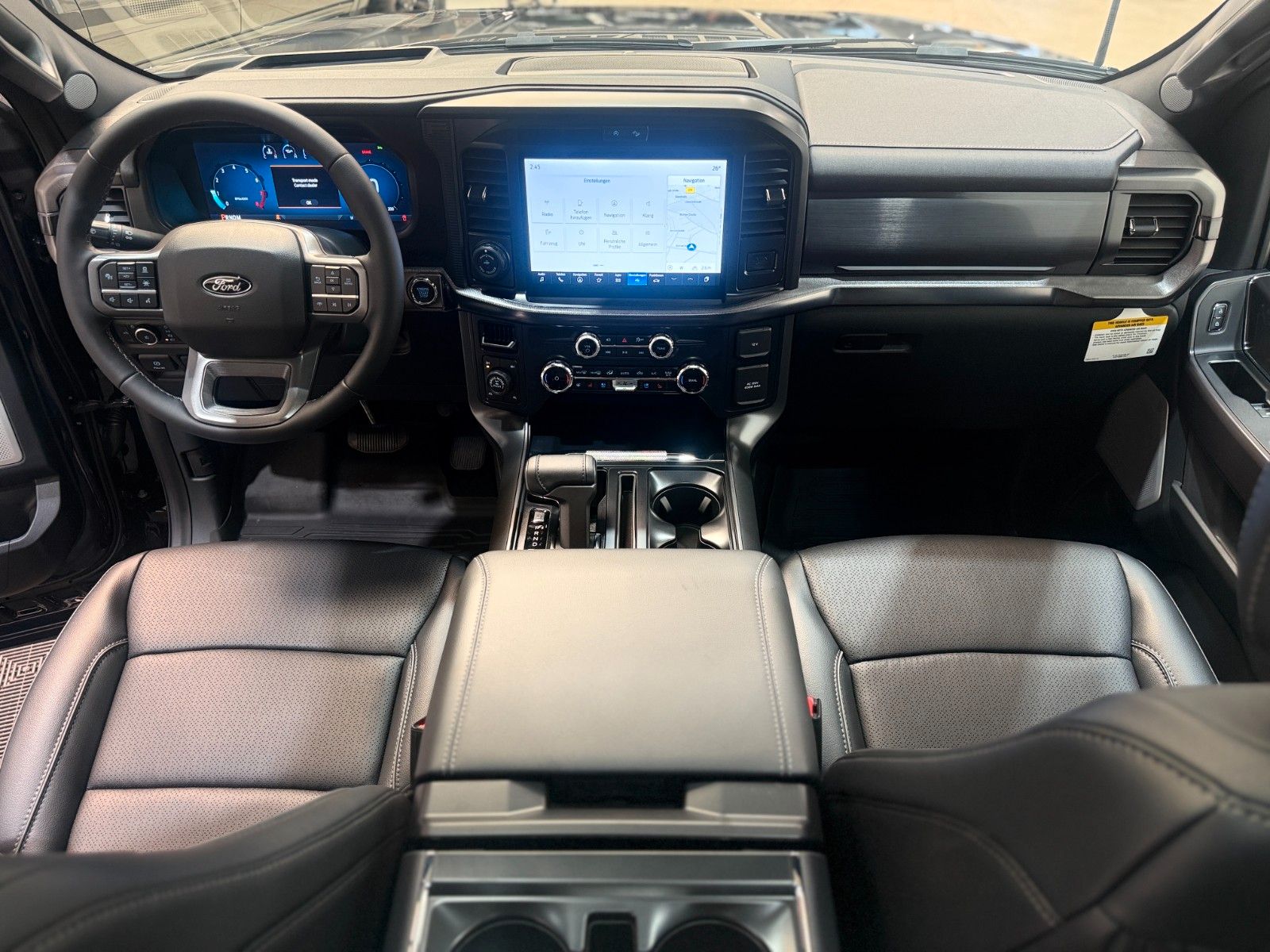 Fahrzeugabbildung Ford F-150 Lariat 5.0L V8  5,5" Black Ed. MY25