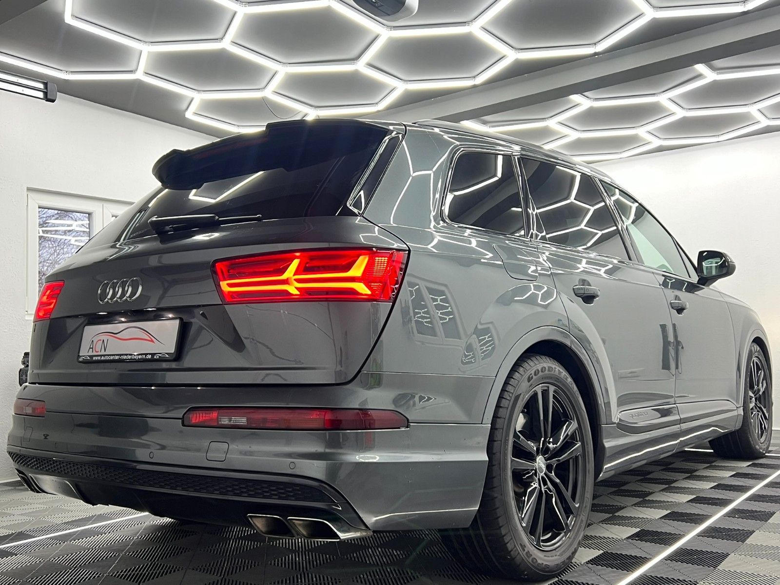 Fahrzeugabbildung Audi SQ7 4.0 TDI Quattro/MATRIX/HuD/ACC/AHK/AMBI+