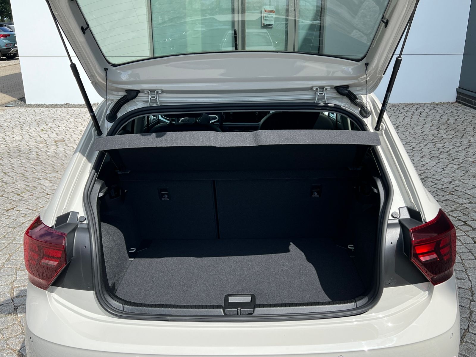 Fahrzeugabbildung Volkswagen Polo GOAL 1.0 TSI DSG *LED,App-Connect, 17'-LM*