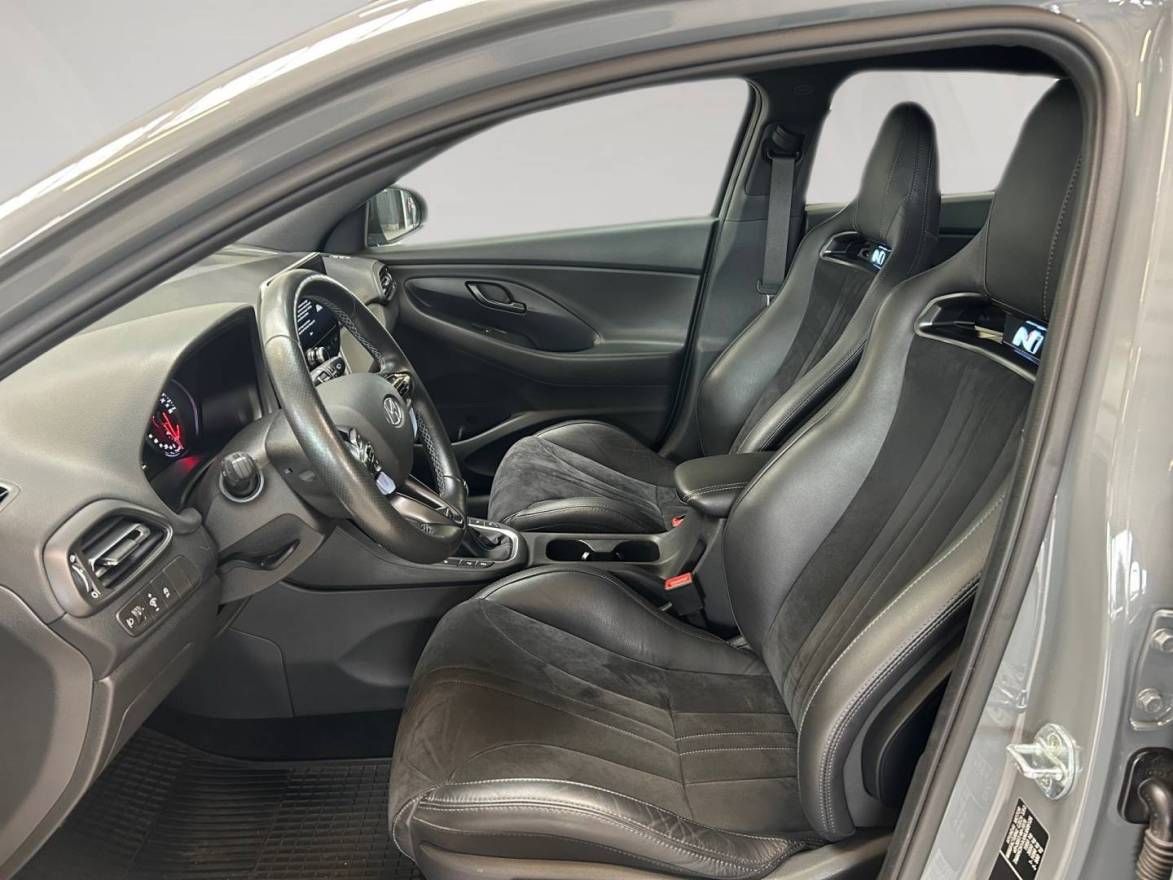 Fahrzeugabbildung Hyundai i30 N Performance Navigationspaket, N-Sportschal