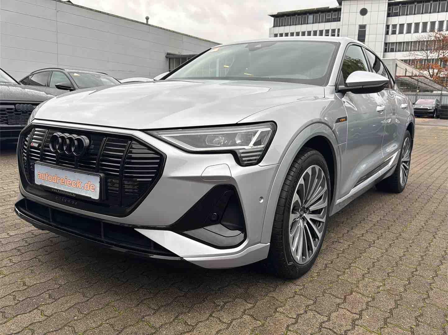 Audi e-tron Sportback 55 2x S line ACC AHK BLACK 21Z