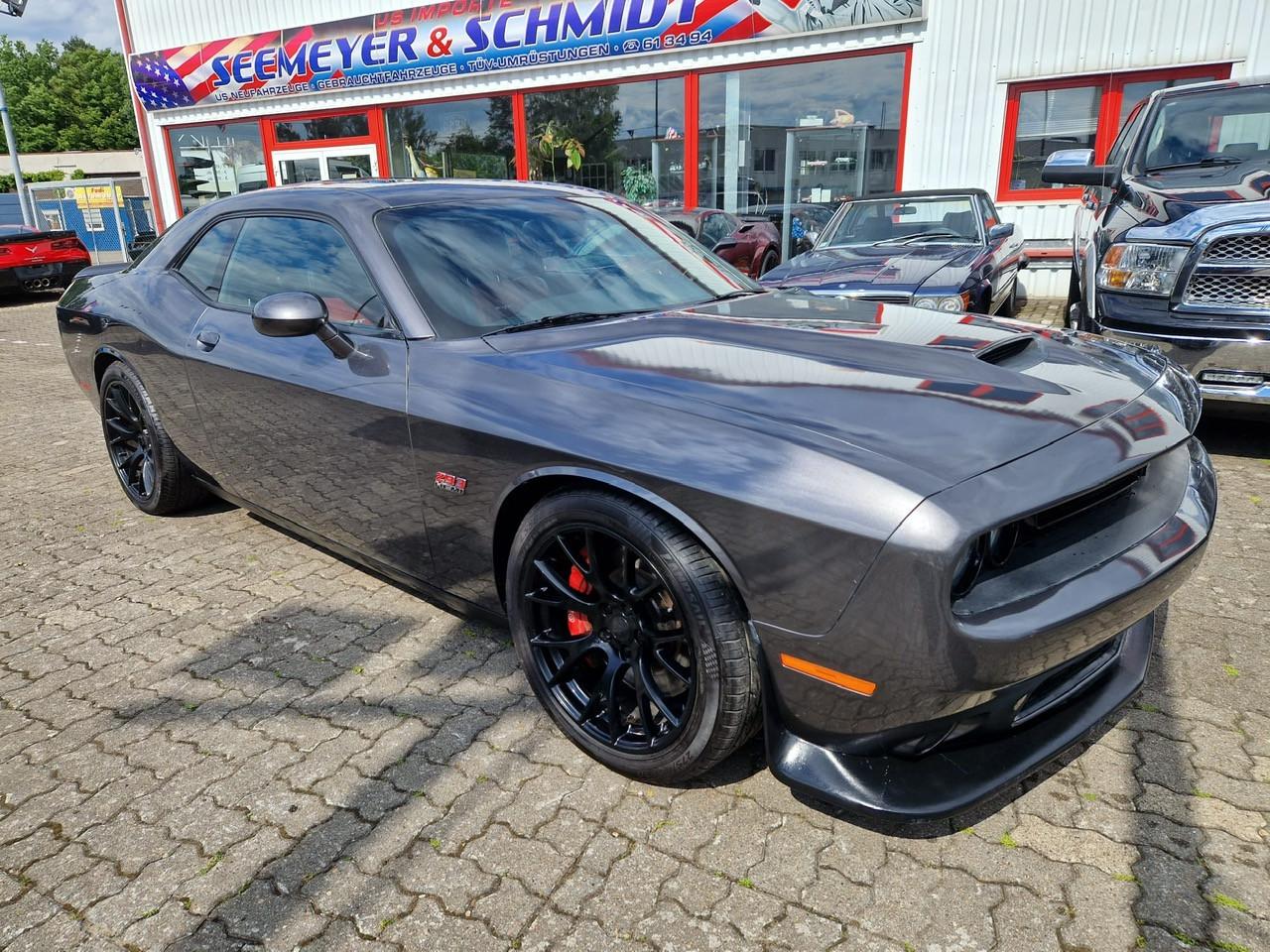 Dodge Challenger SRT 392-6,4L-V8-unfallfrei