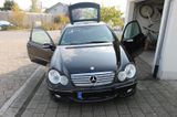 Mercedes-Benz C 220 CDI Sportcoupe Evolution Automatik - Mercedes-Benz C 220: Cdi Sportcoupe