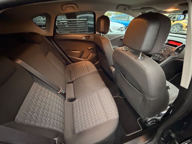 Opel Astra  J Lim. 5-trg. Active