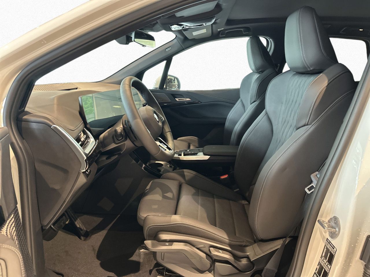 BMW 223 Active Tourer - Bild 11