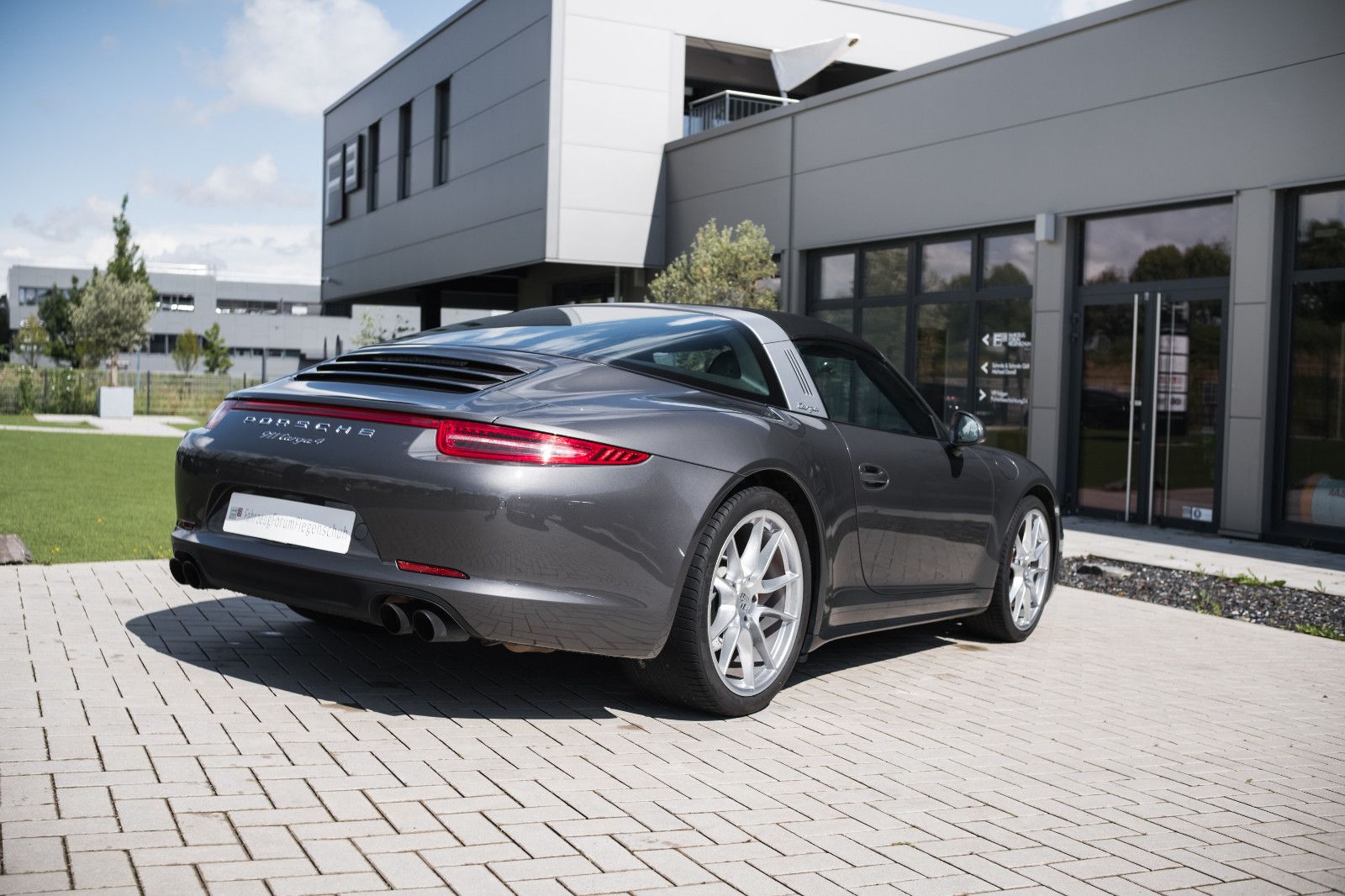 Fahrzeugabbildung Porsche 991/911 Targa 4 PDLS+, Sitzbel., Sportabgas,