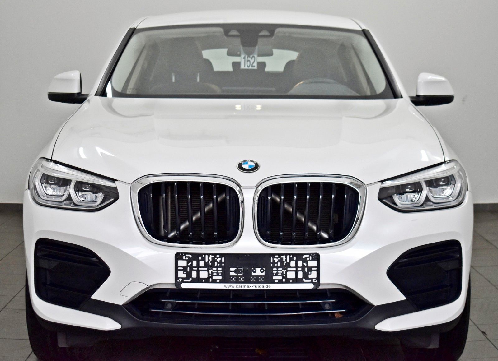 Fahrzeugabbildung BMW X4 20dA xDrive Advantage  Leder,Navi,LED,Kamera