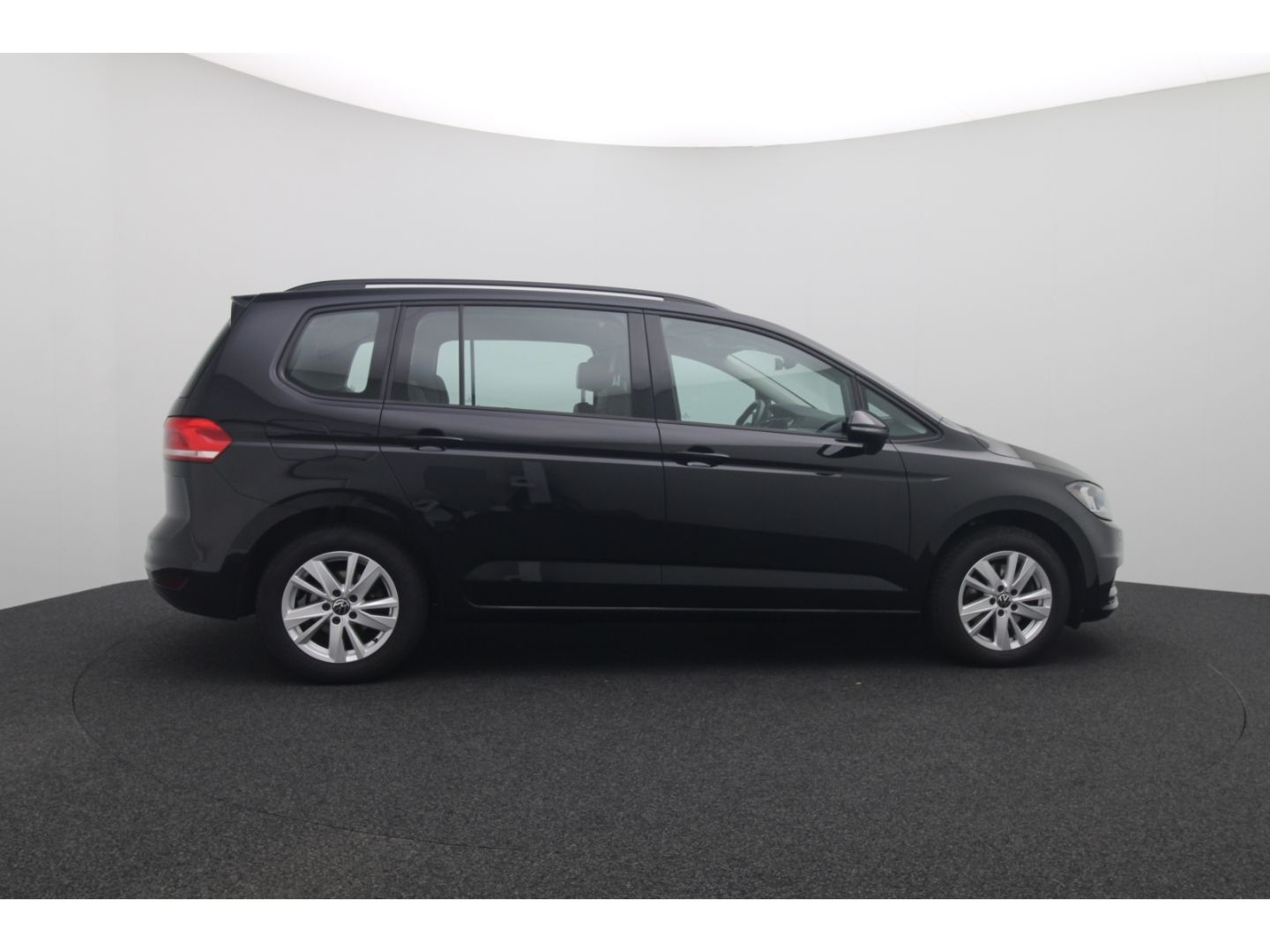 Fahrzeugabbildung Volkswagen Touran Comfortline BMT Start-Stop AHK Schwenkbar