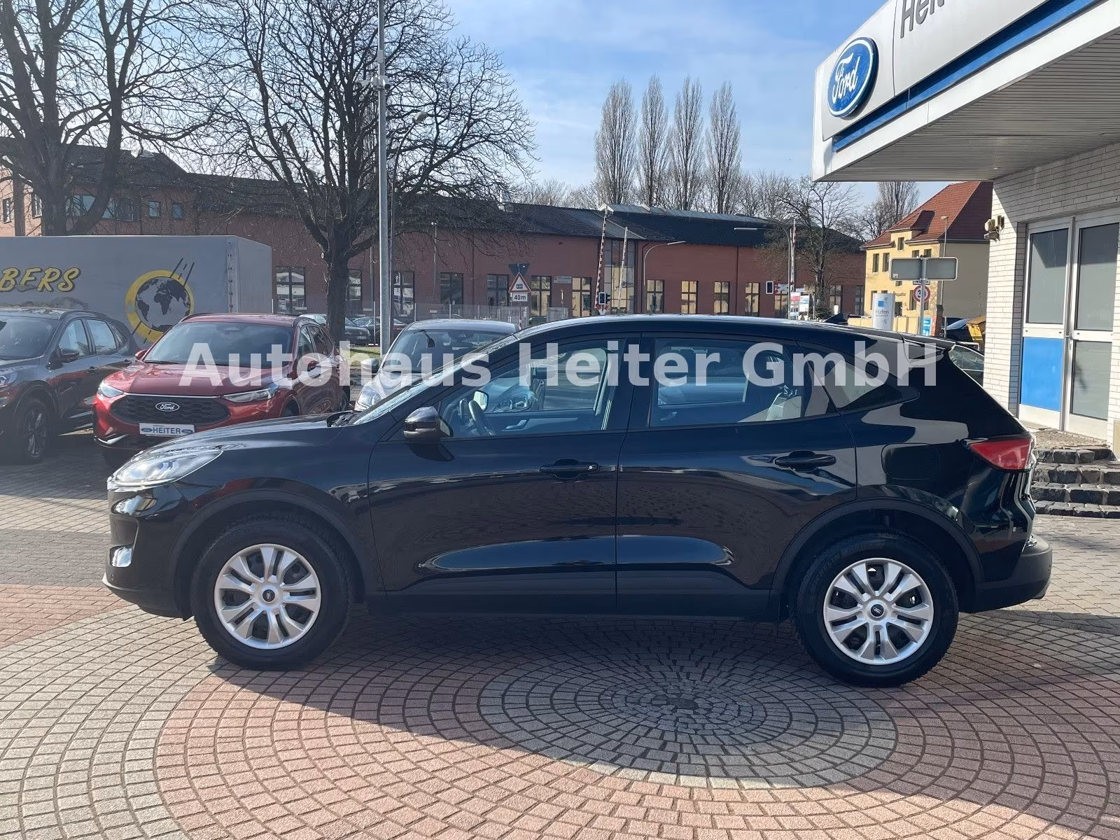 Ford Kuga 1.5 Cool & Connect / Tempomat+Navi