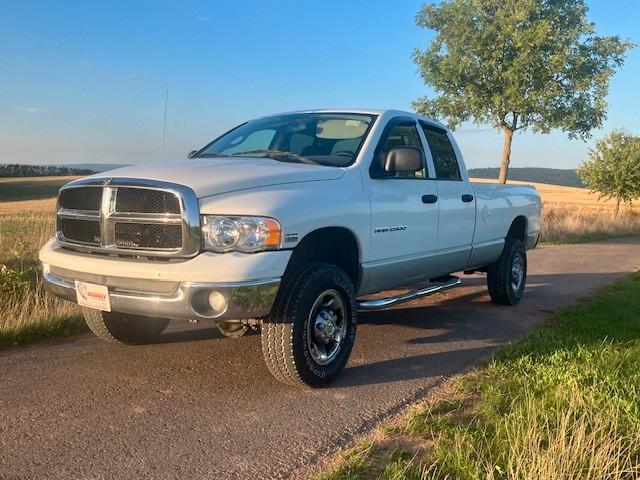 Dodge Ram 2004 — rear view