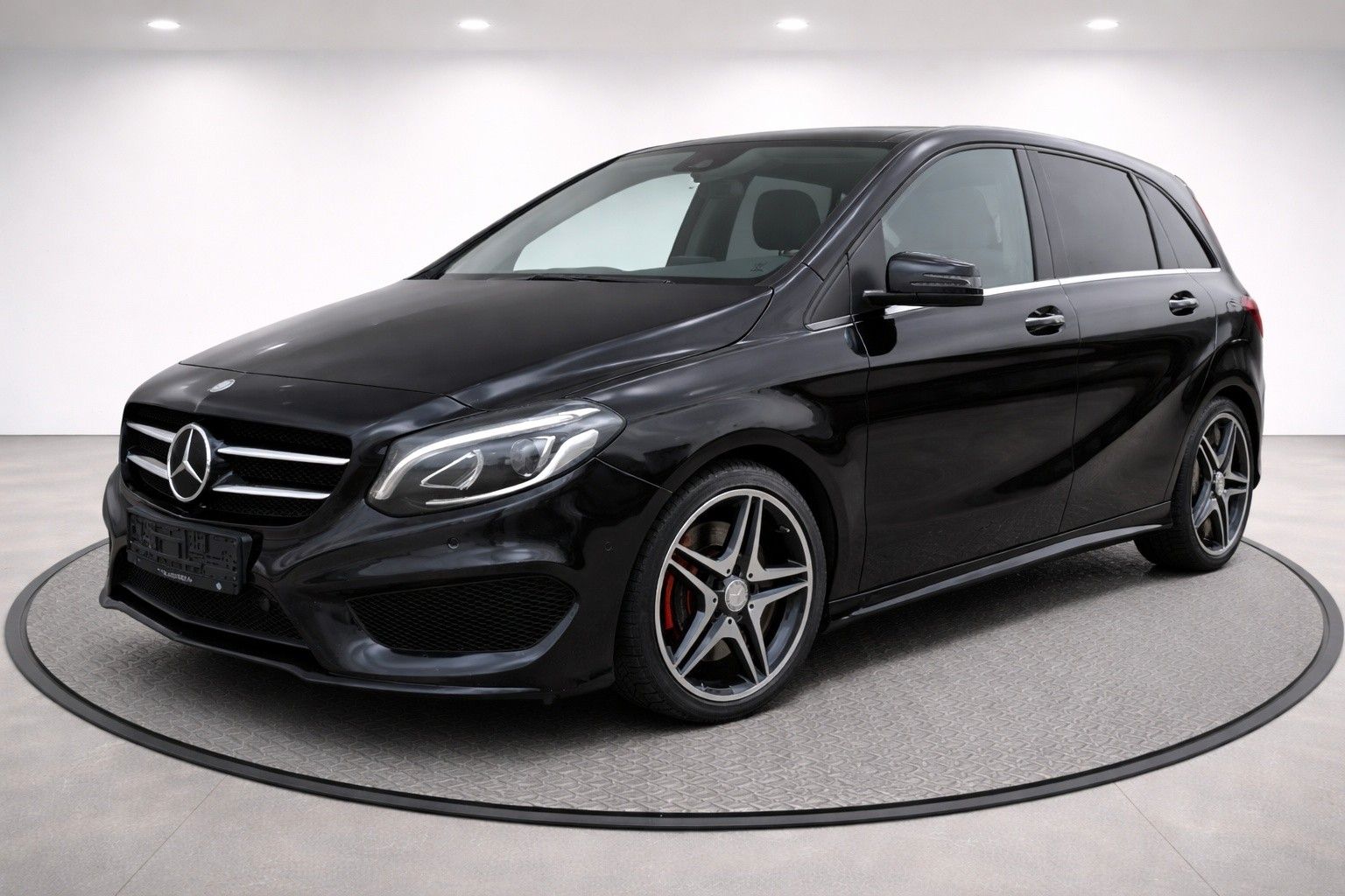 MERCEDES-BENZ B220d**AMG-SPORTPAKET**7G=NIGHT=EXKLUSIV=VOLL=E6