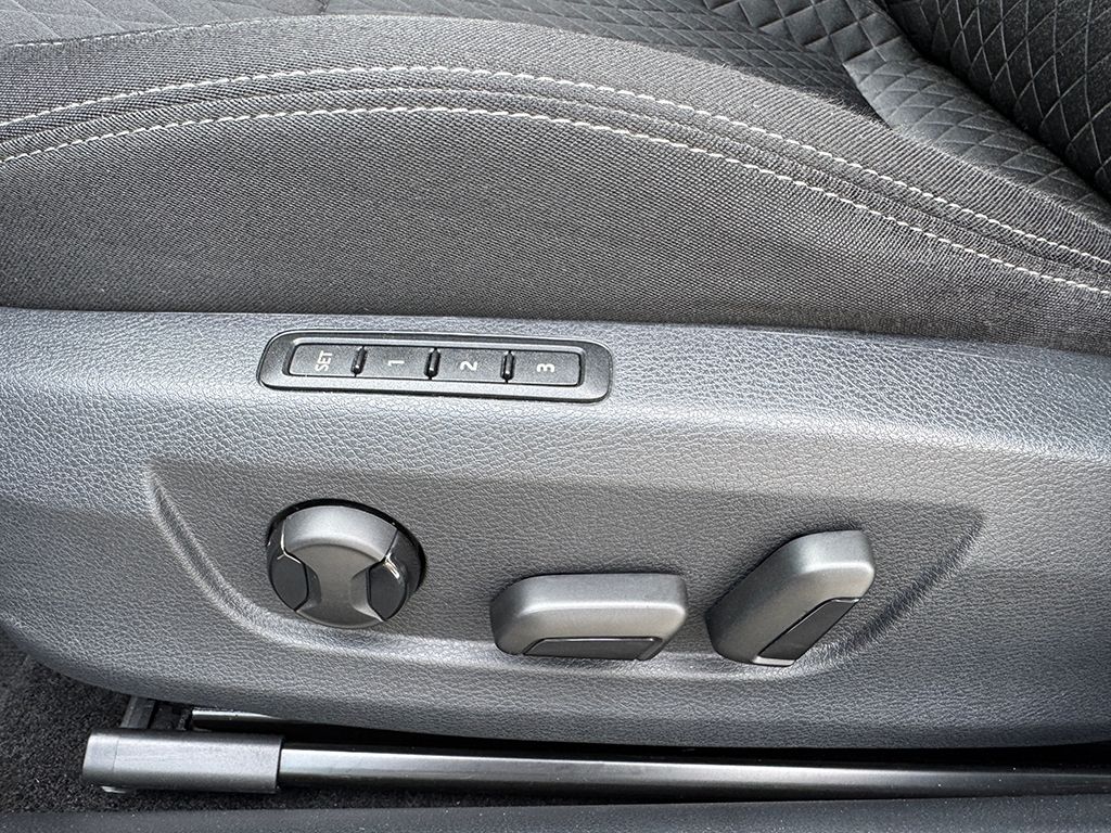 Superb Combi 2.0 TDI Style *NAVI*ACC*KAMERA*