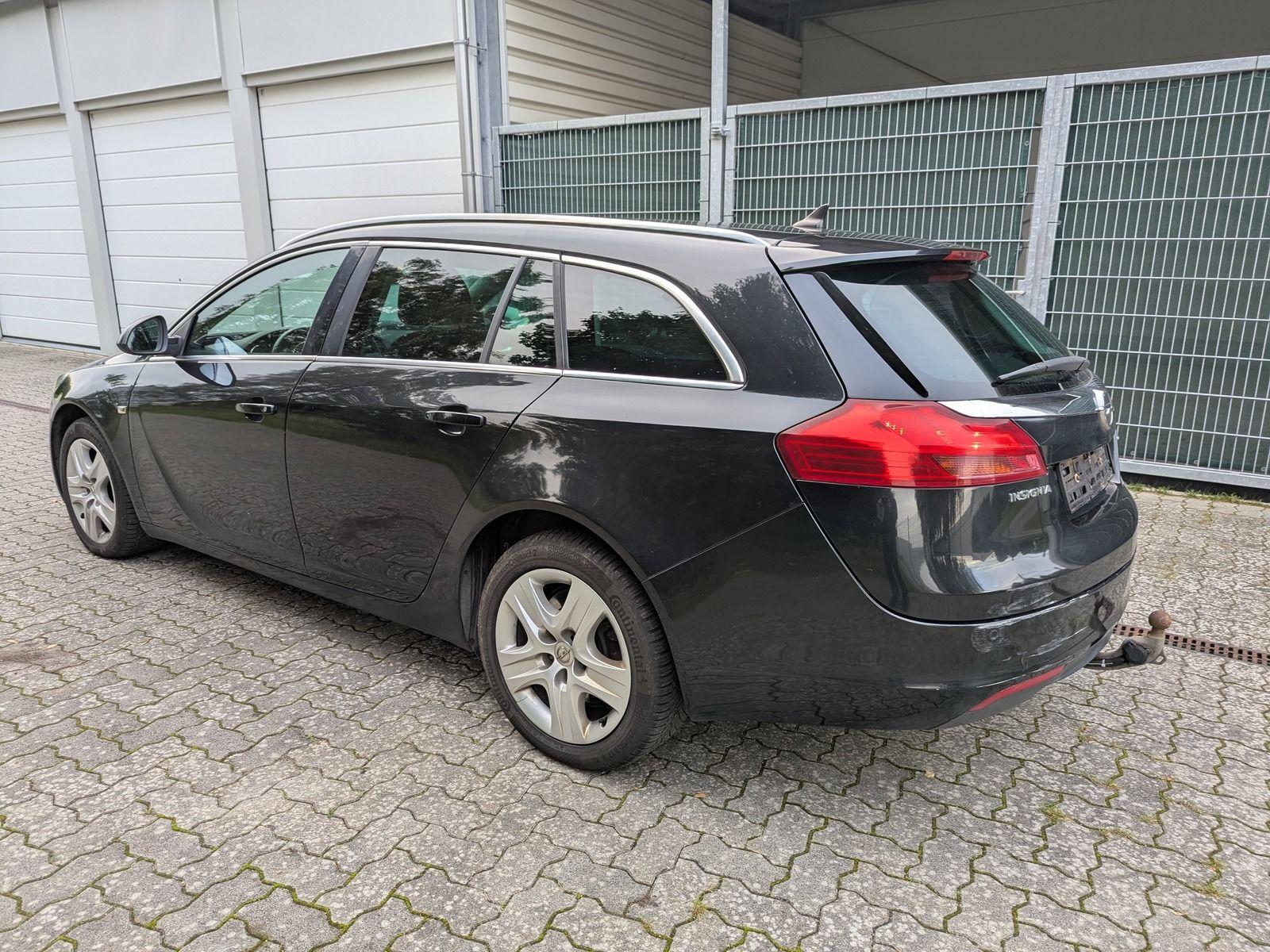 Opel Insignia 2010 — photo 5