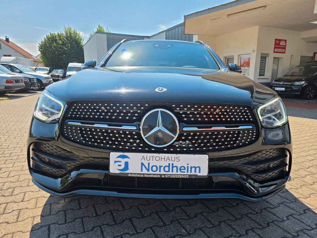 Image of Mercedes-Benz GLC 300