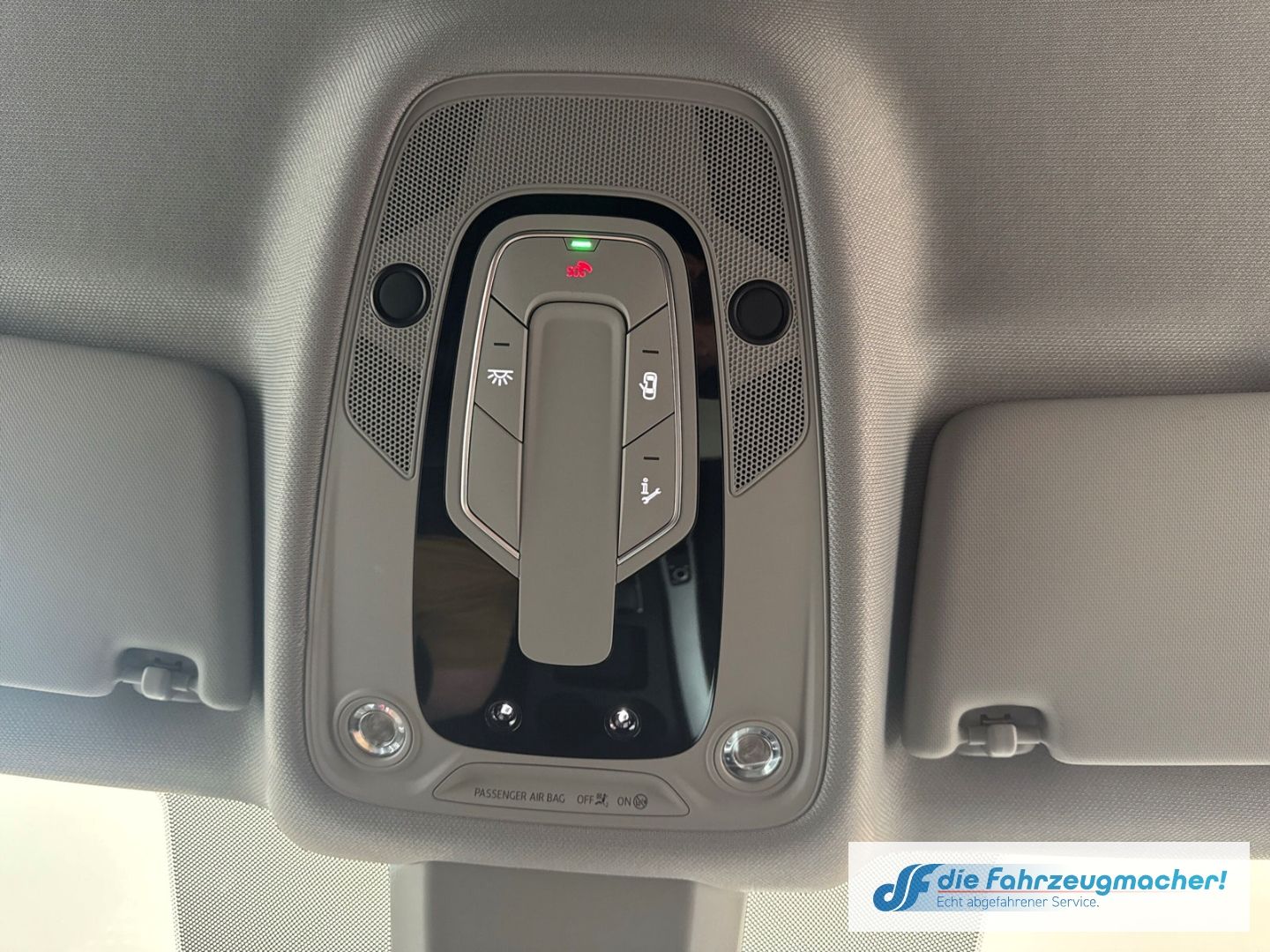 Fahrzeugabbildung Audi A4 Avant 40 TFSI advanced HUD Navi Soundsystem L
