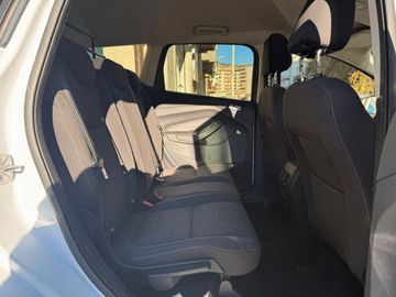 Ford Kuga - 9