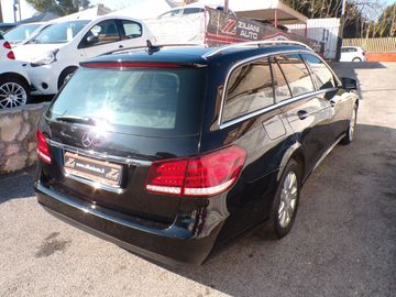 Mercedes E 200 - 4