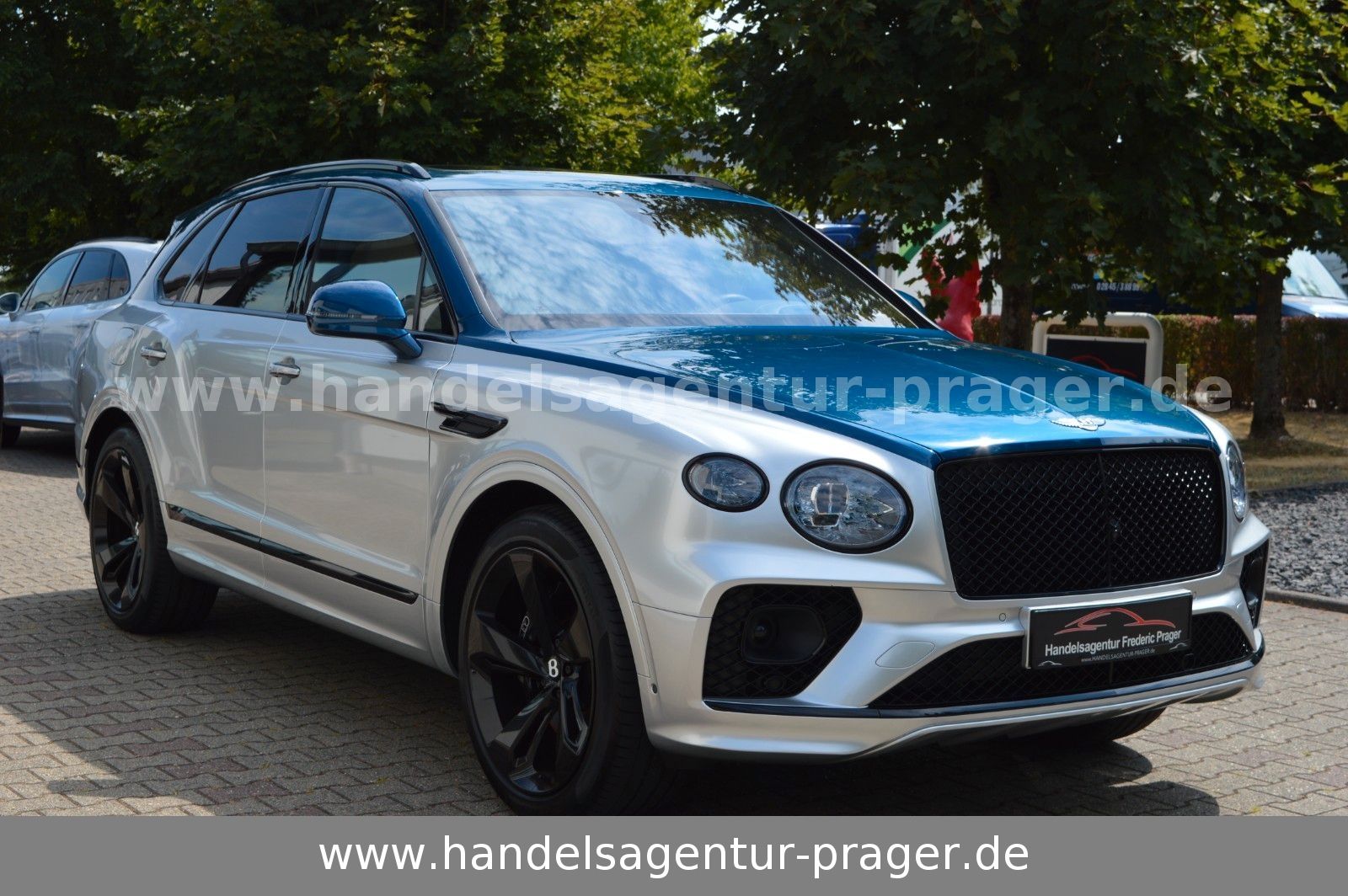 Bentley Bentayga 3.0 Hybrid Azure 4WD Autom. foto 3