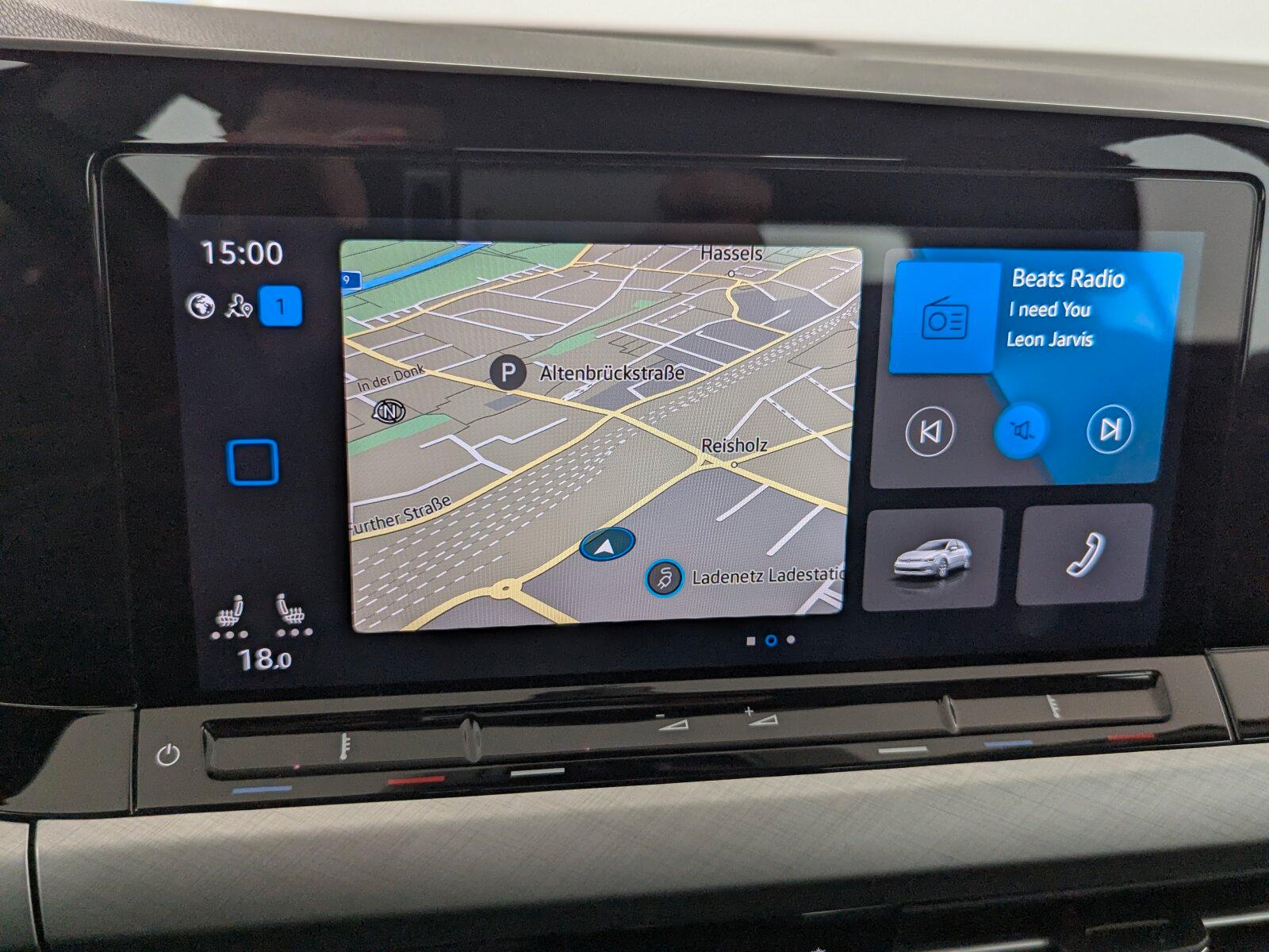 Volkswagen Golf VIII 1.5 eTSI Life LED+NAVI+SHZ+PDC+ACC+, миниатюра 16