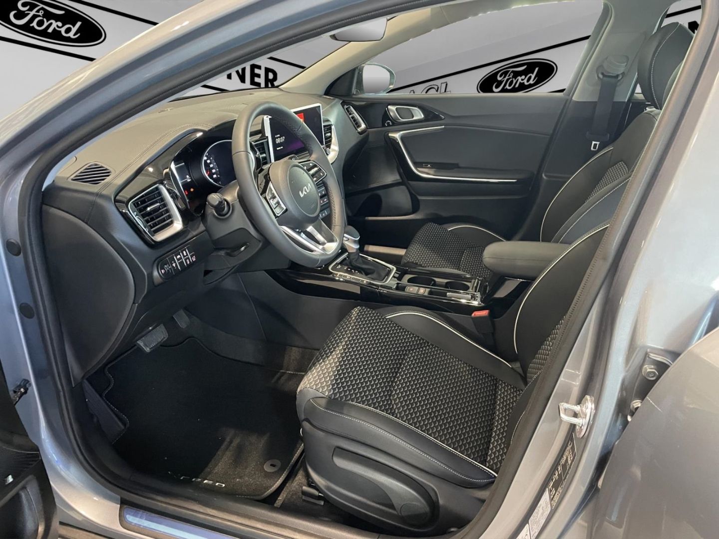 Fahrzeugabbildung Kia XCeed Spirit 1.5 totWinkelASS SpurhalteASS DAB
