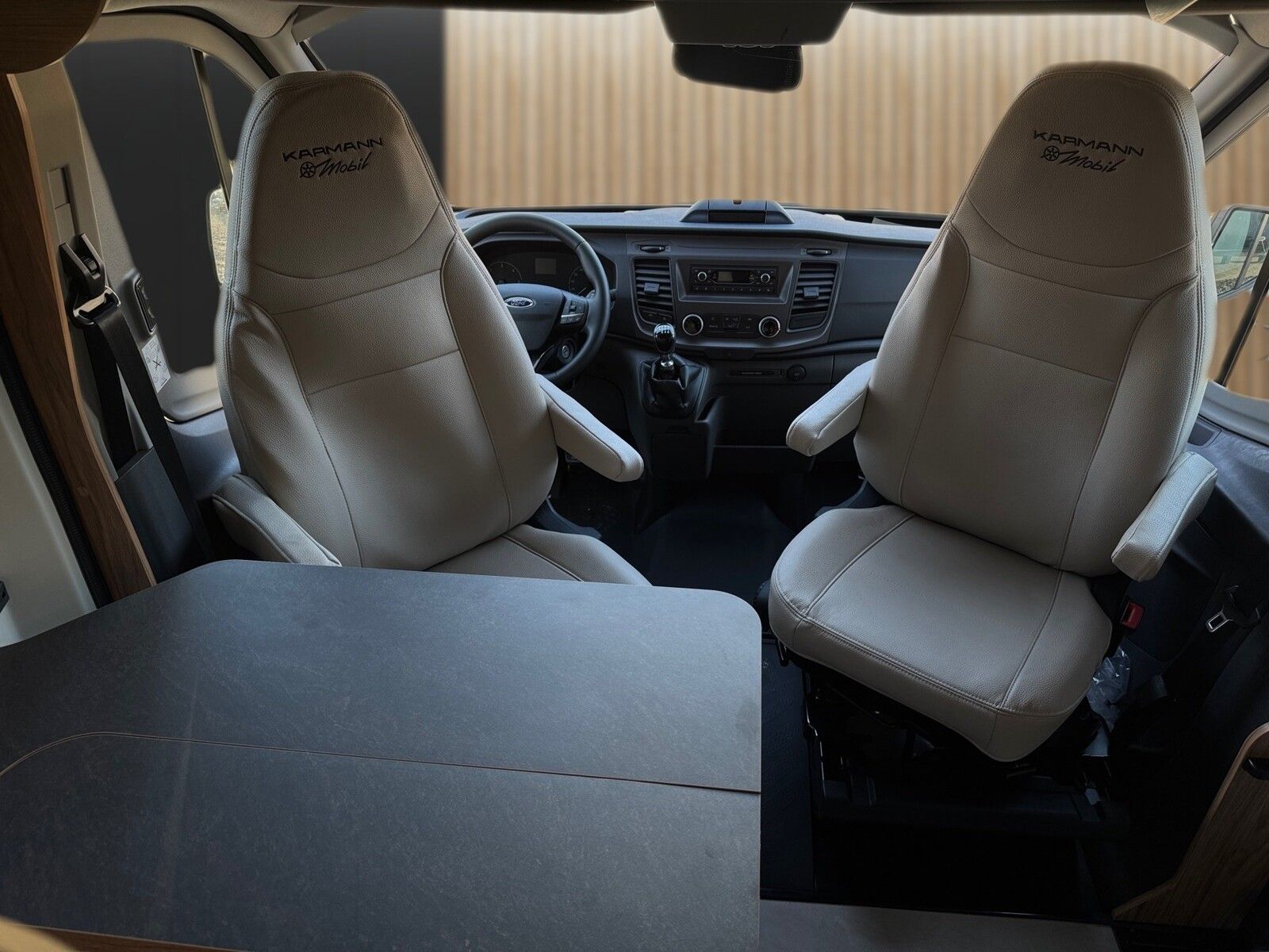 Fahrzeugabbildung Karmann Dexter 4x4 DE 560 AW Alu, Allrad, Rückfahrkamera