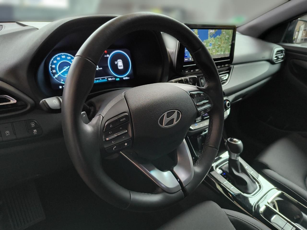 Fahrzeugabbildung Hyundai i30 1.5 DCT Advantage LED*SHZ*LHZ*USB*CARPLAY*2Z