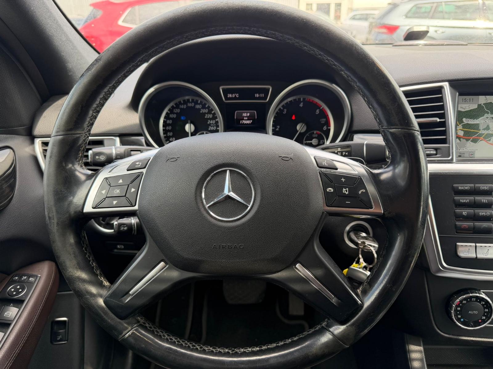 Mercedes-Benz ML 350 CDI BlueTec 4MATIC GSD Leder Navi STHZ