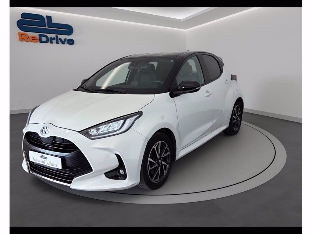 Toyota TOYOTA Yaris 1.5h trend del 2022
