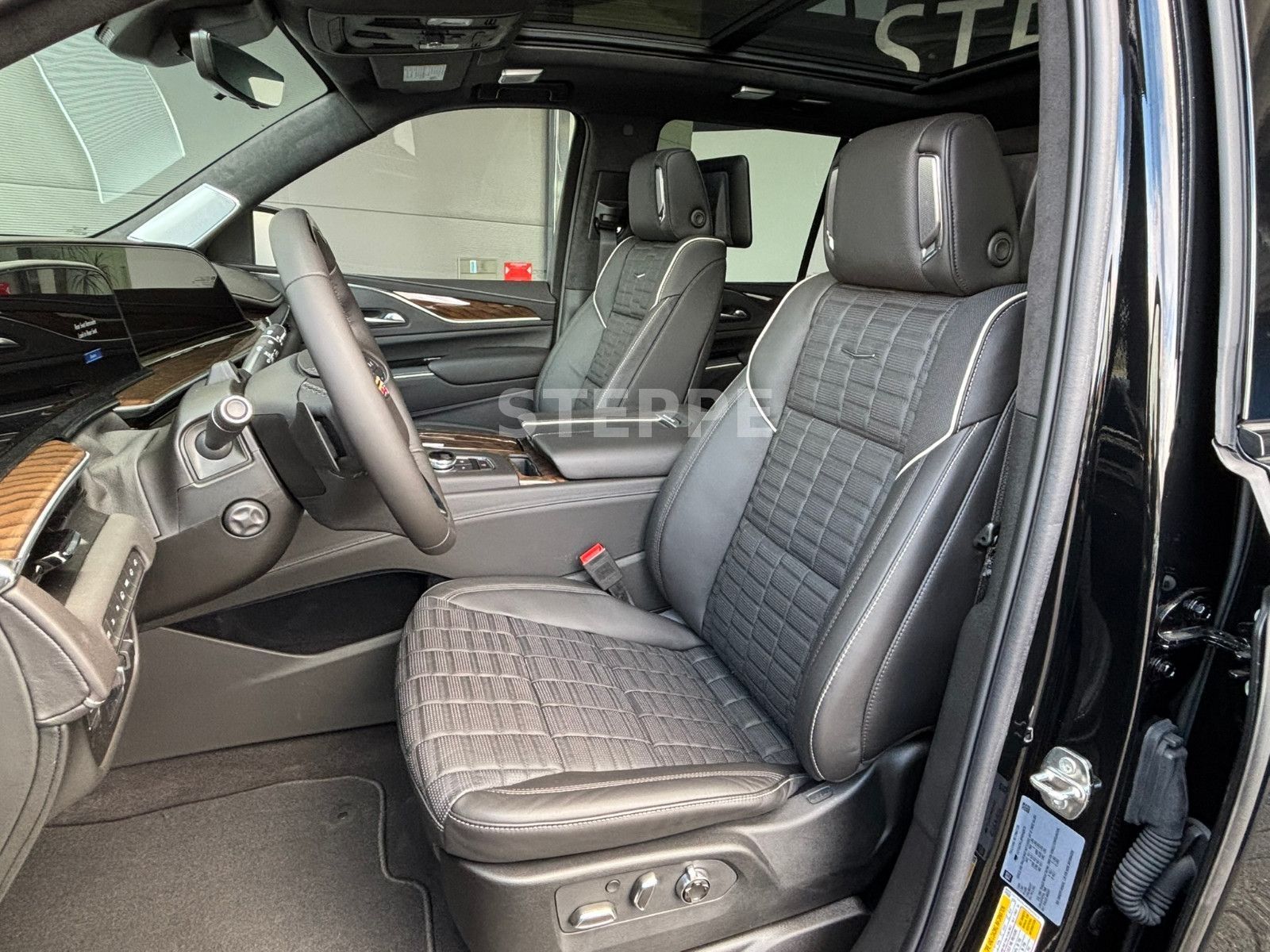 Cadillac Escalade 6.2 V8 Sport Platinum Luftfeder.EU-Navi