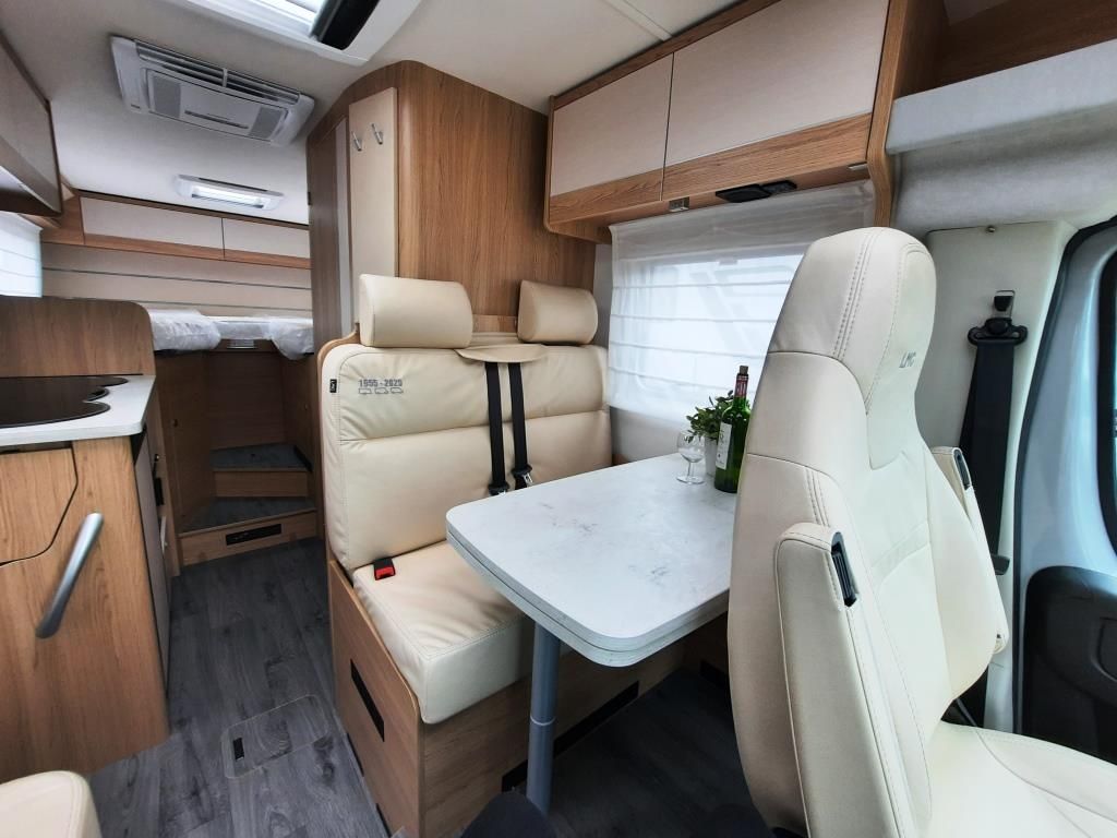 Fahrzeugabbildung LMC Cruiser V 643 70 Jahre Verfüg./Sparen Sie 6.476,