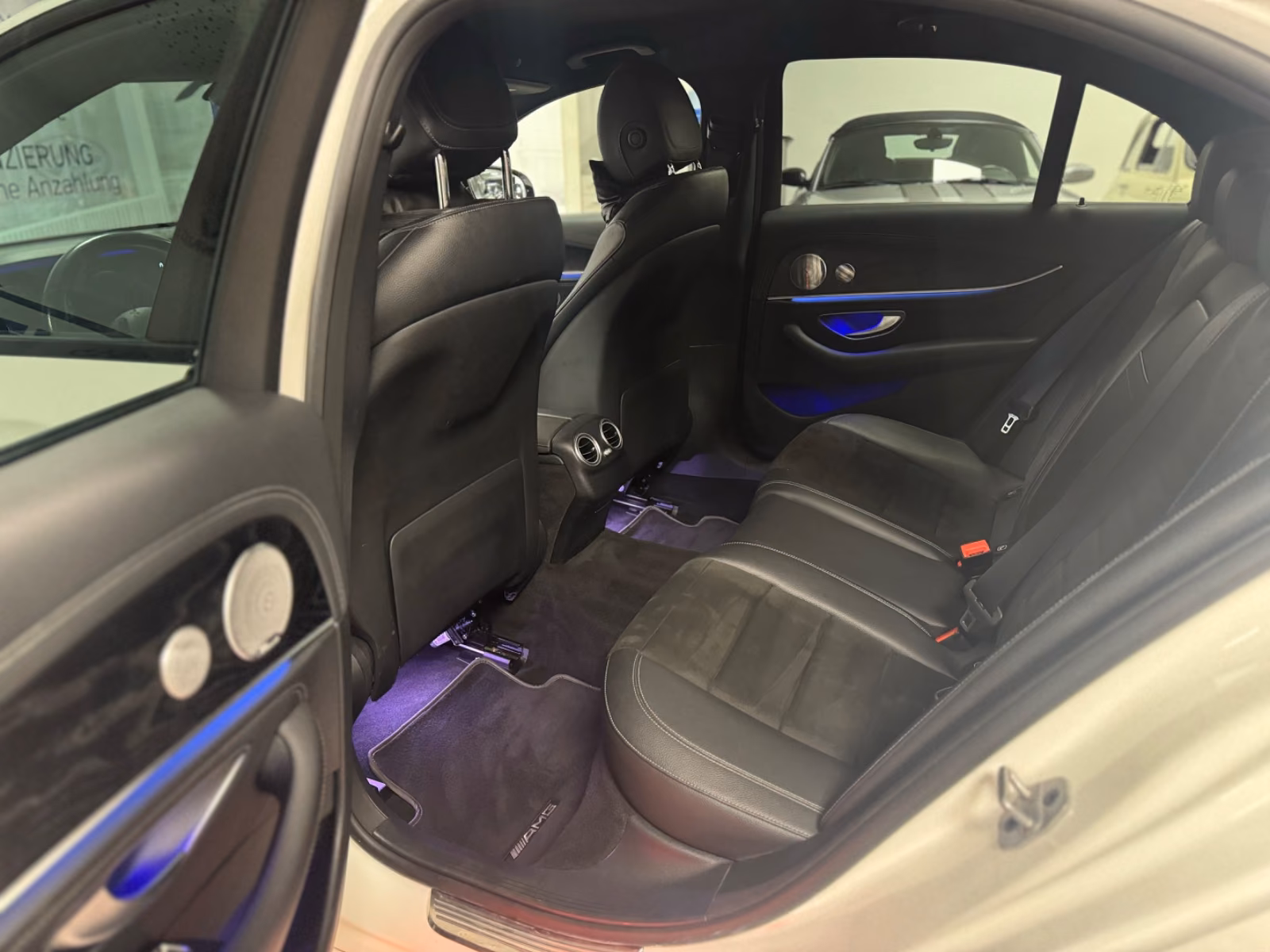 Mercedes-Benz E200d Aut. AMG LINE*SPORTPAKET*LED*NAVi+KAMERA