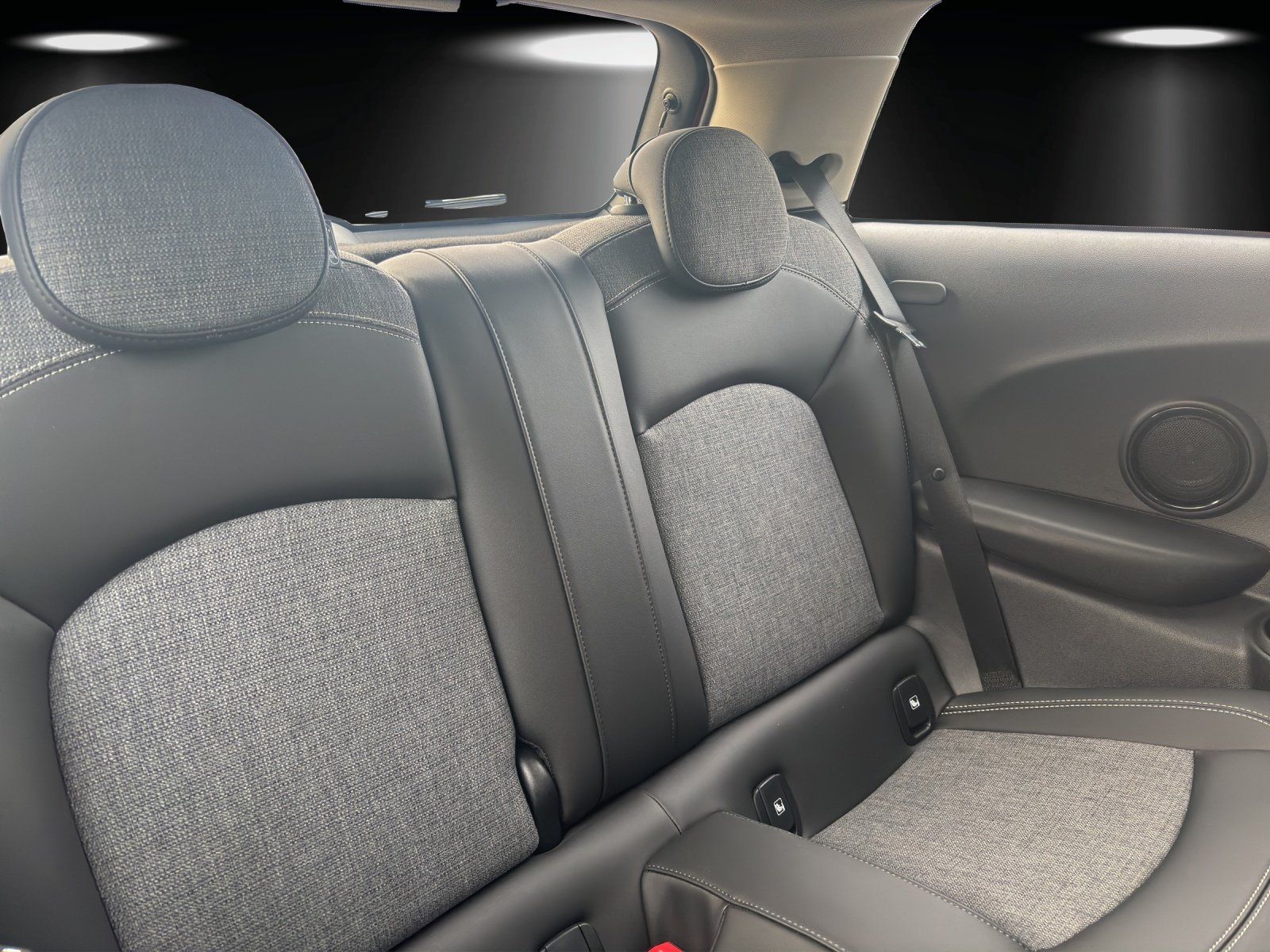 Fahrzeugabbildung MINI Cooper Classic Trim