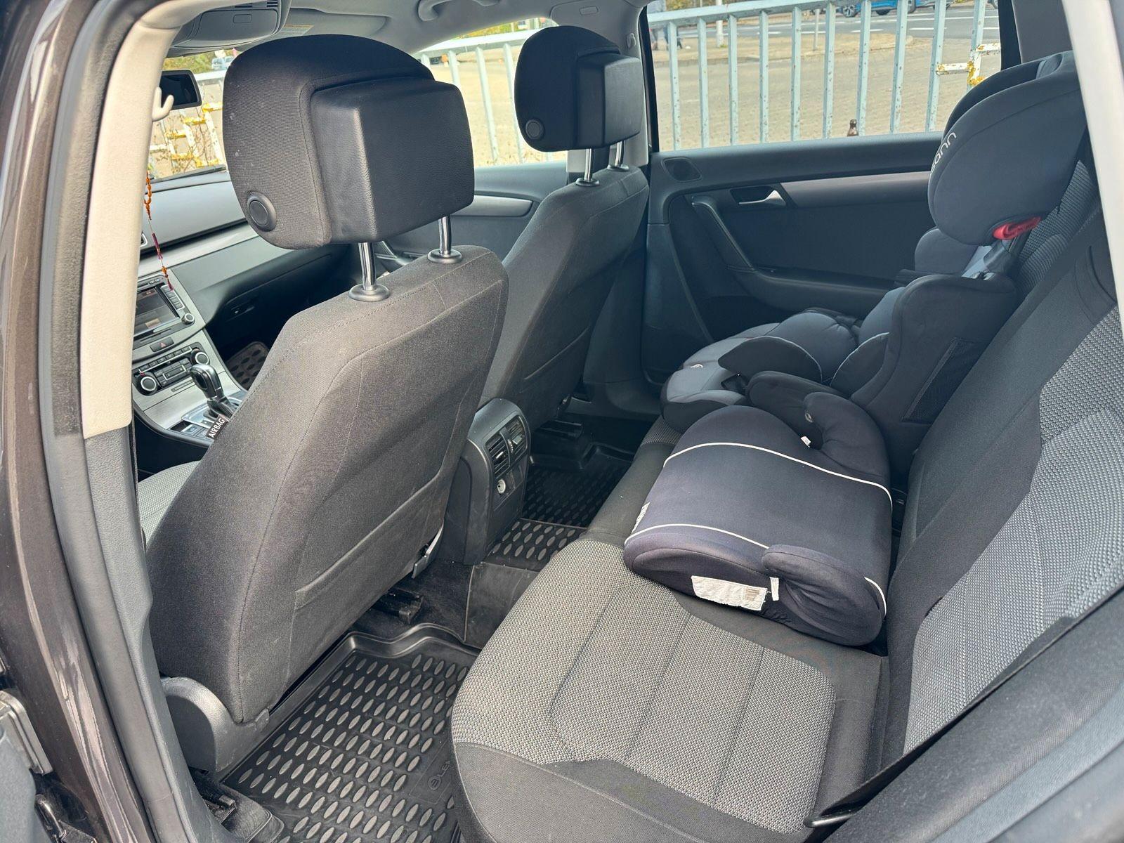 Volkswagen Passat 2011 — photo 10