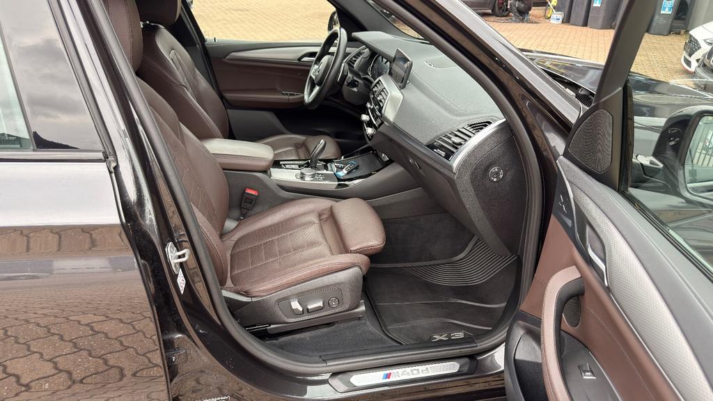 BMW X3 M40