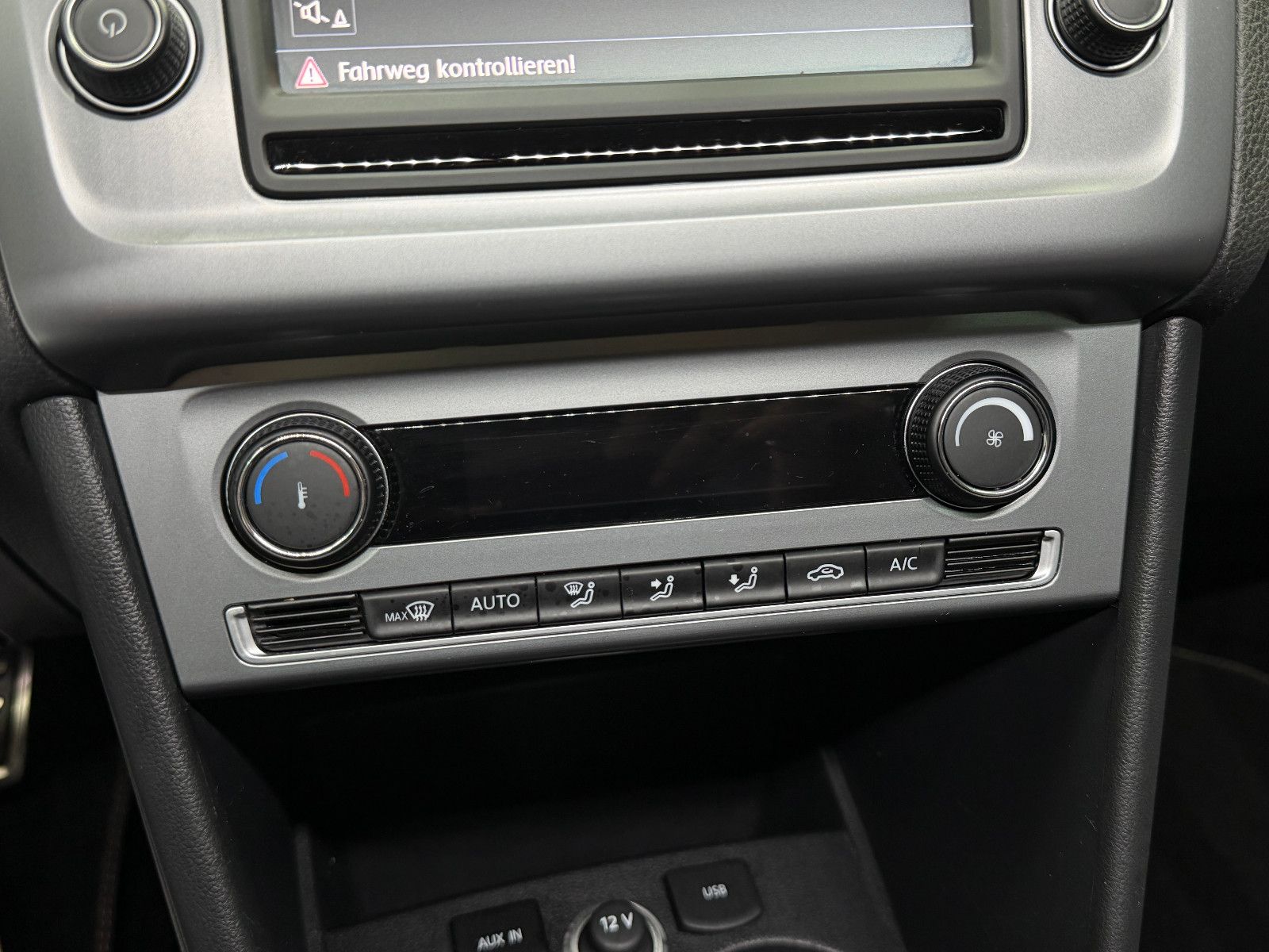 Fahrzeugabbildung Volkswagen Polo V Allstar |DSG|PDC|NAVI
