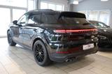 Porsche Cayenne E-Hybrid - Porsche Cayenne: Schwarz