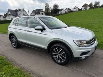 Volkswagen Tiguan - 10