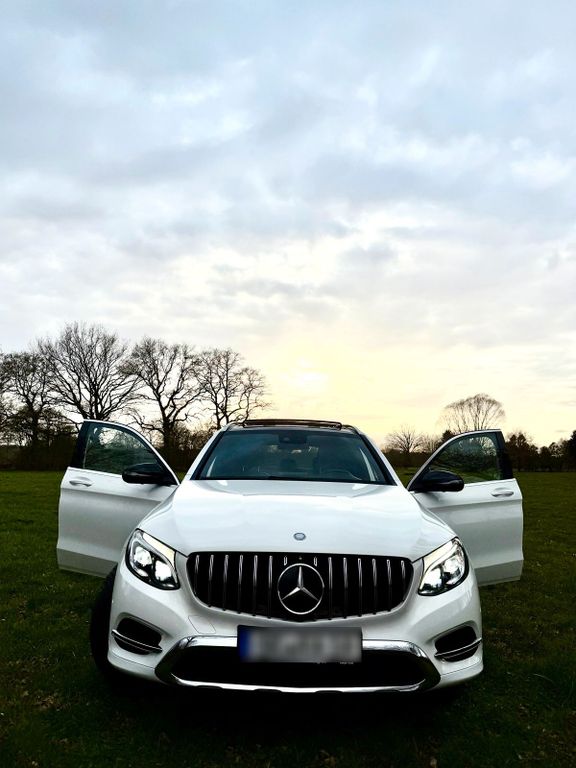 Image of Mercedes-Benz GLC 250