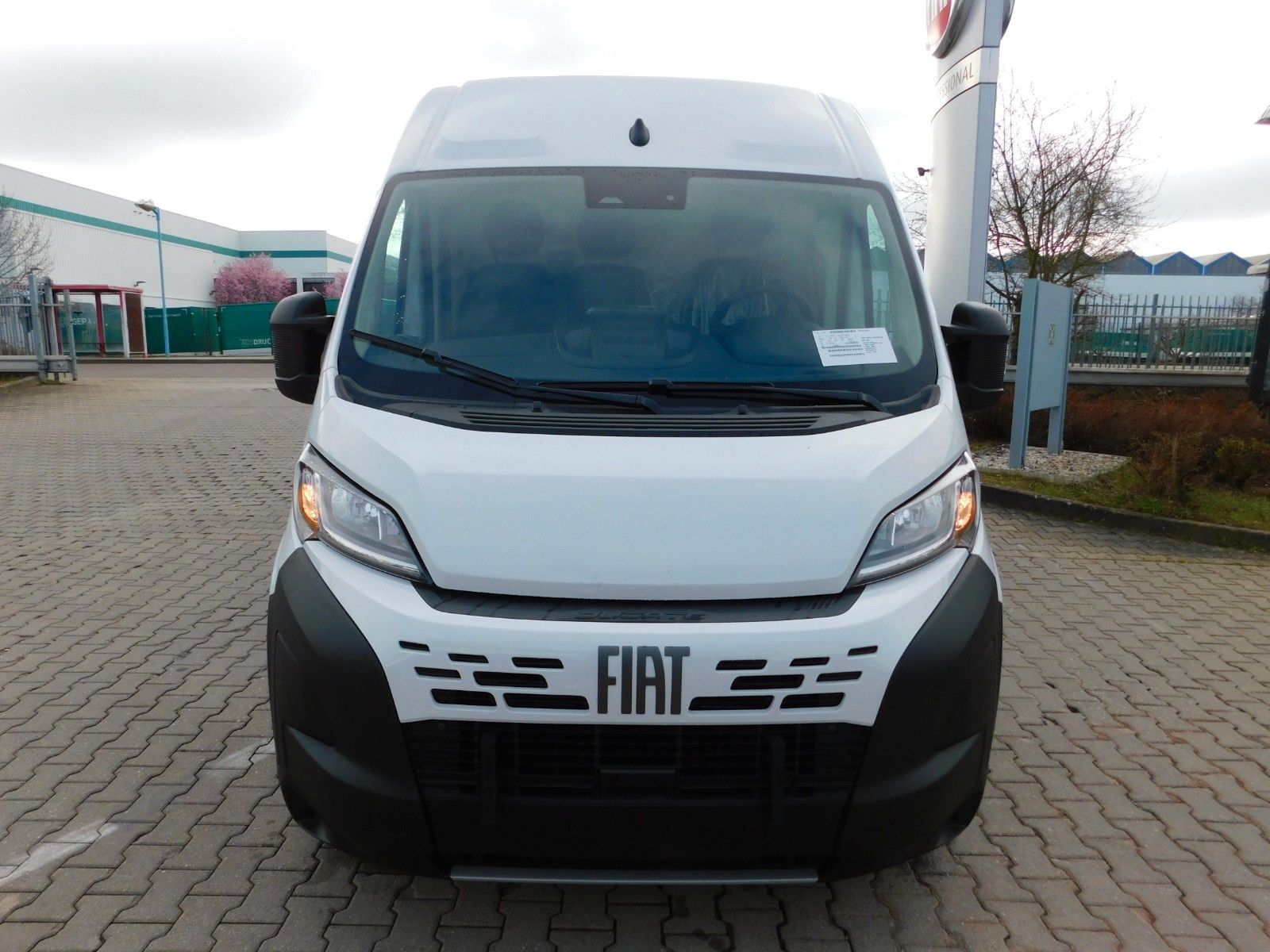 Fahrzeugabbildung Fiat Ducato H2 Kastenwagen 35 L4H2 140 Multijet Maxi