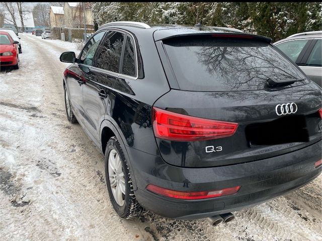 AUDI Q3 2.0 TDI S tronic quattro -