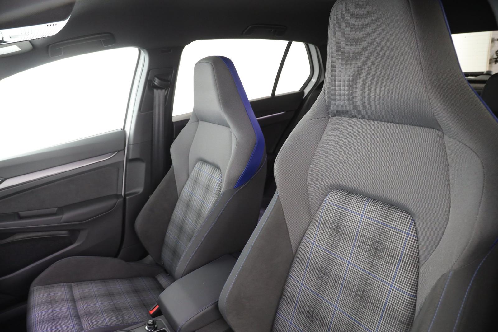 Volkswagen Golf VIII GTE 1.5 TSI DSG eHybrid NAVI AHK, миниатюра 12